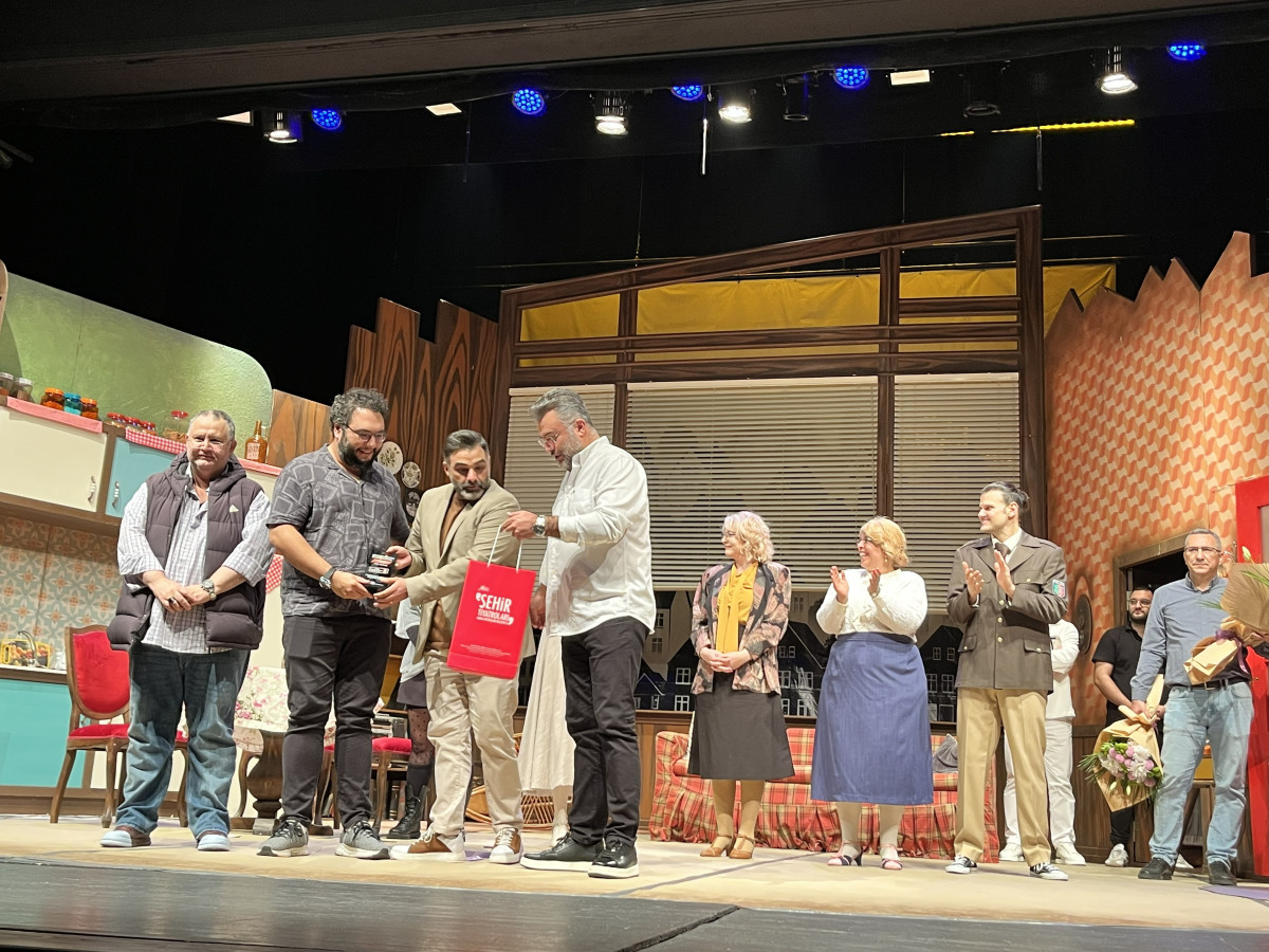 Adanalılar, “Üç Jokerli Konken'i” keyifle izledi