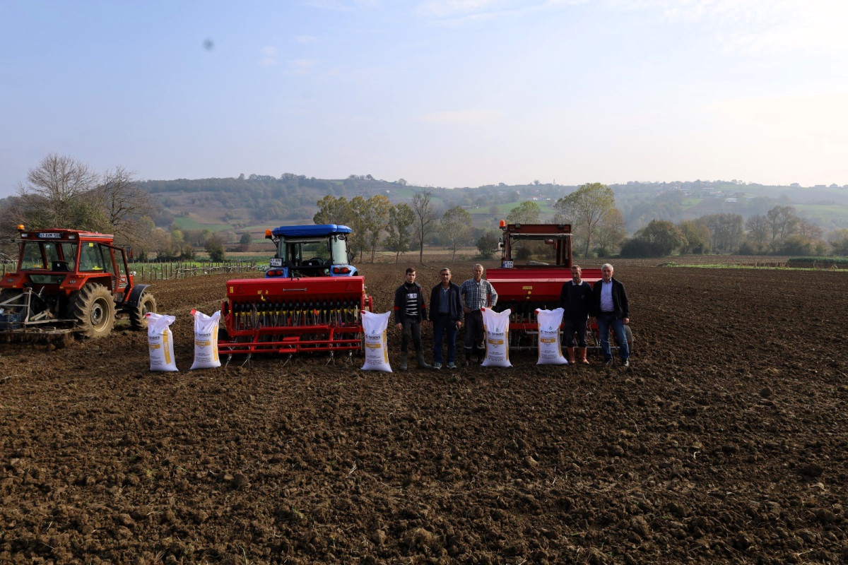 Büyükşehir’in hibeli tohumları toprakla buluştu