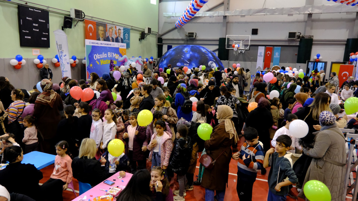“Okula Bi’ Mola” etkinlikleri Karamürsel’i coşturdu