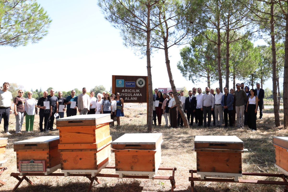 Tarım Akademisi’nde emekler sertifikayla taçlandı