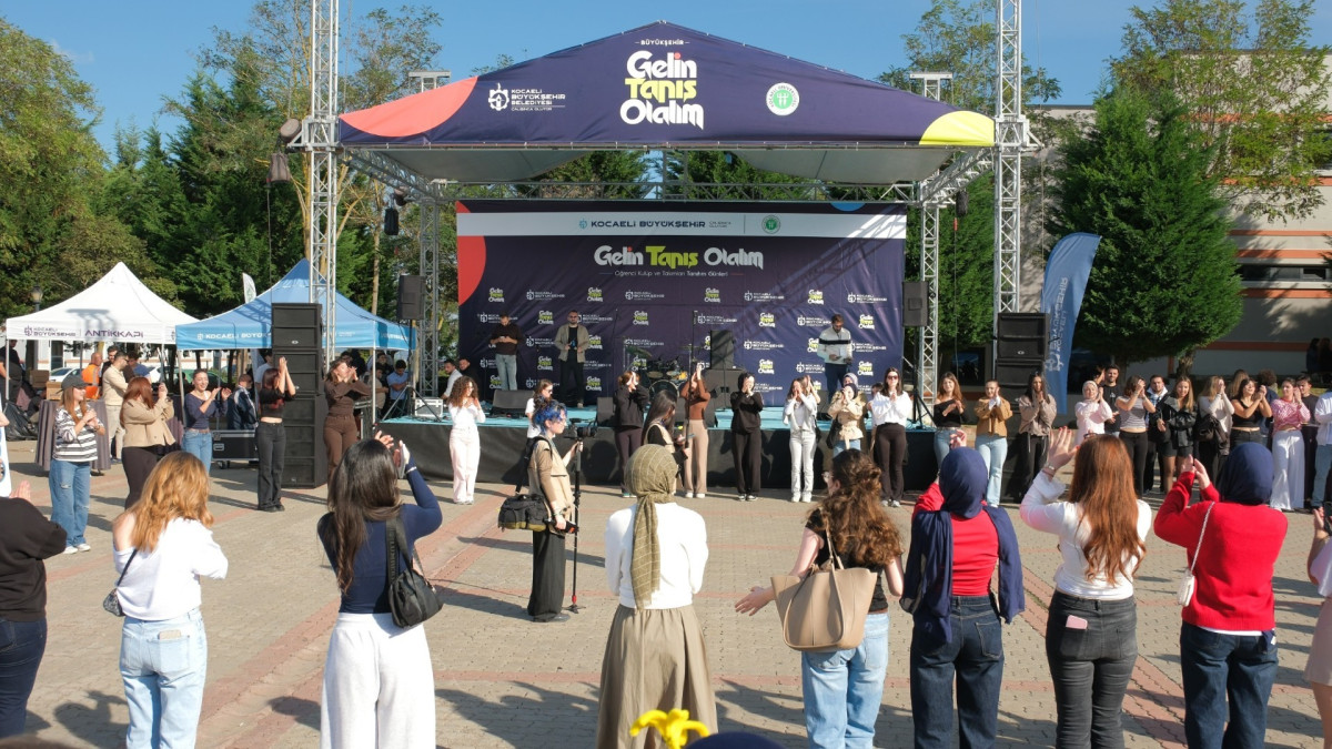 ‘Gelin Tanış Olalım’da eğlence başladı