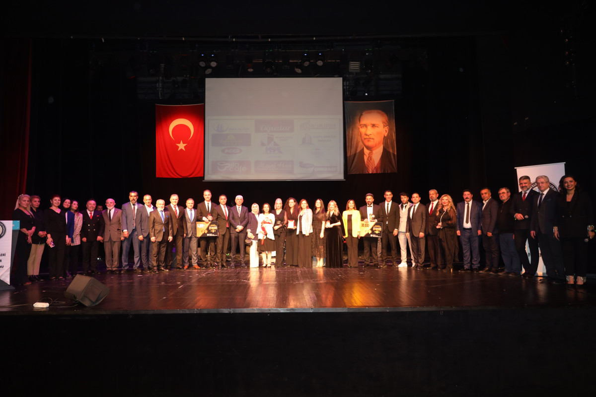 Halk müziği yarışmasında muhteşem final