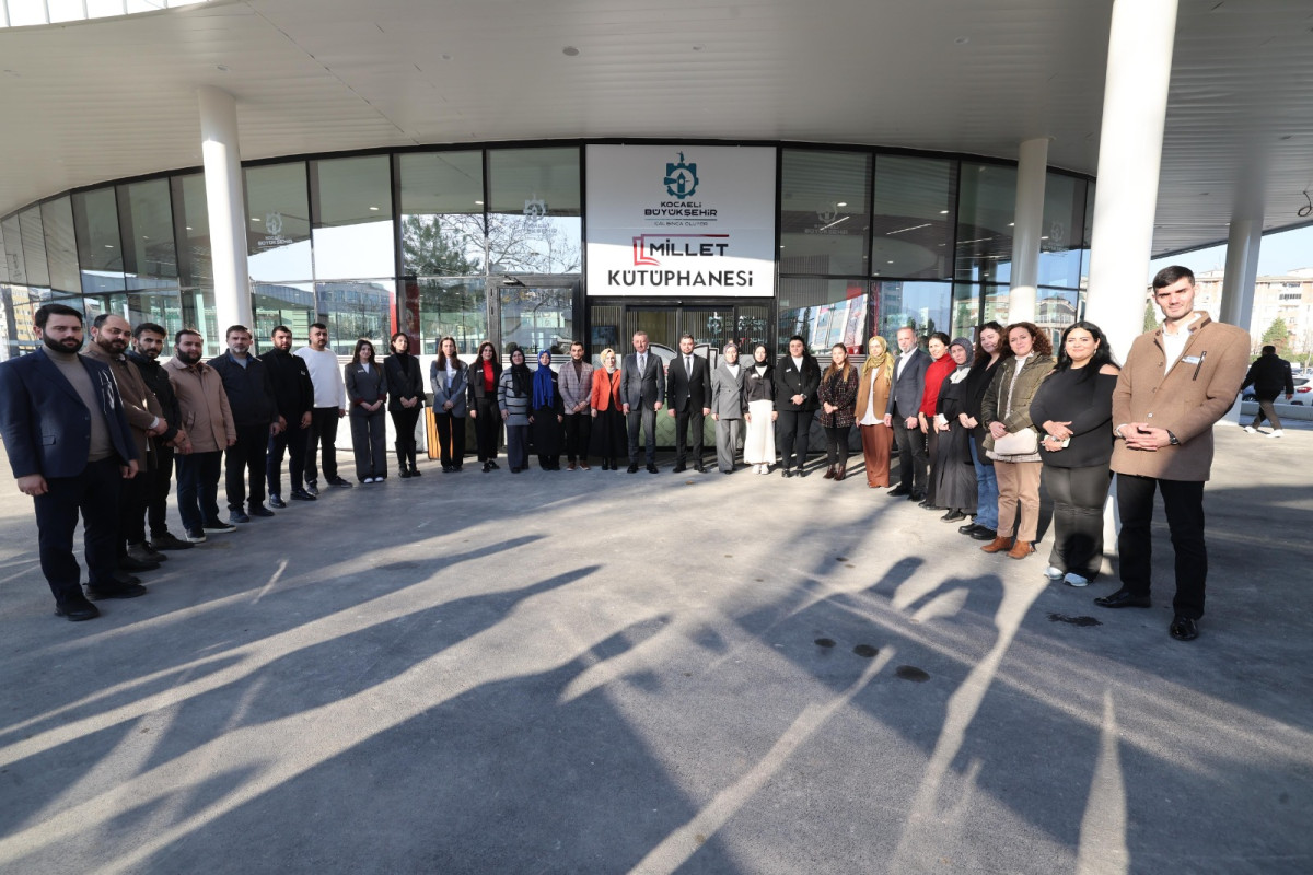 Büyükşehir’den İzmit’e 7/24 açık kütüphane