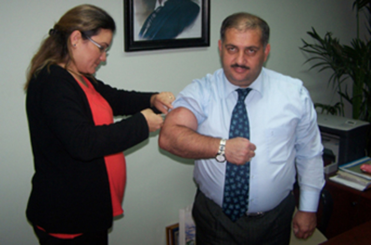 Büyükşehir Sağlık Personeli&#8217;ne domuz gribi aşısı