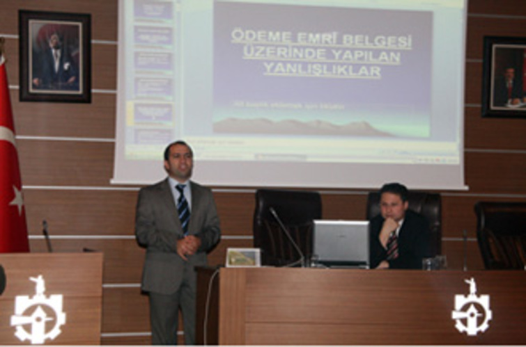 Büyükşehir'de mali eğitim semineri