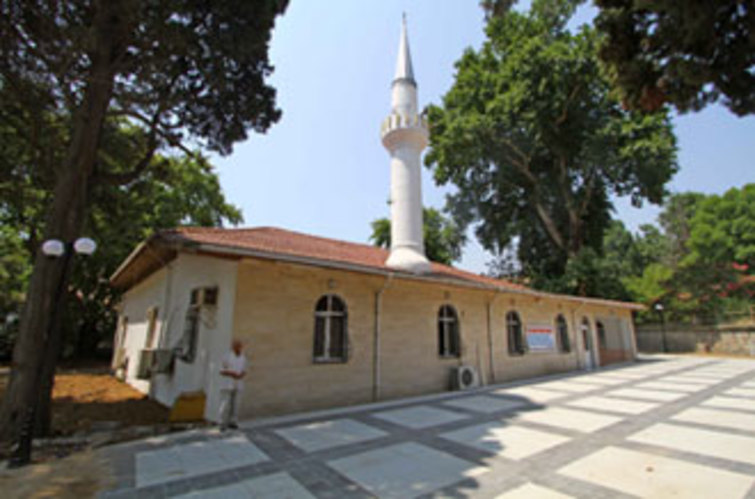 Sümer Cami Meydanı'nda çalışmalar sürüyor
