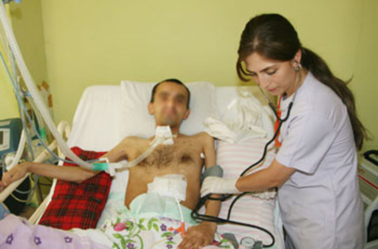 Büyükşehir'den hastalara hasta yatağı