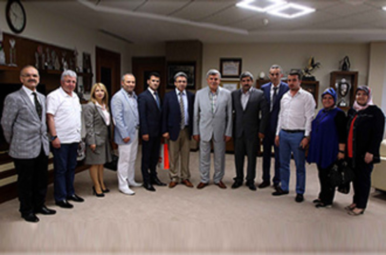 Başkan Karaosmanoğlu, sigortacıları konuk etti
