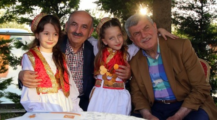 Mehmet Müezzinoğlu, Balkan Evine konuk oldu