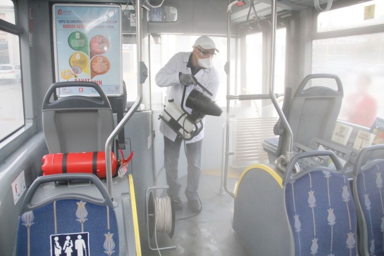 Kocaeli'de otobüsler nano teknolojiyle temizleniyor