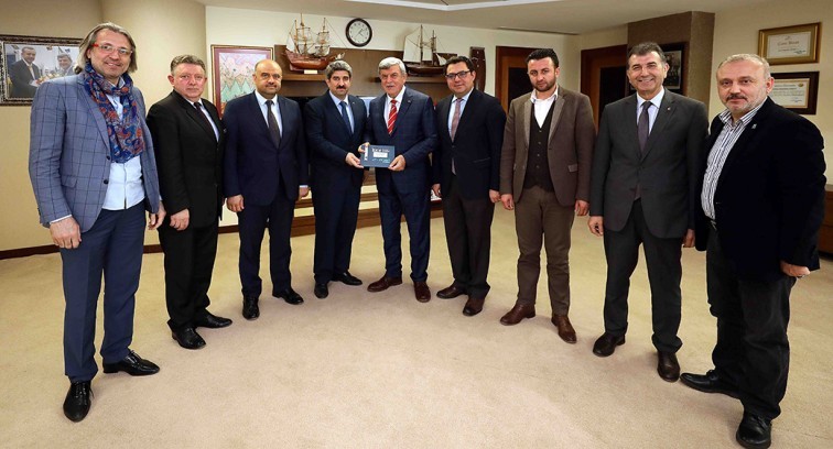Başkan Karaosmanoğlu, ‘'İDEV ticari hayata enerji veriyor''