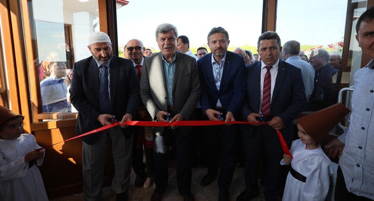 Başkan Karaosmanoğlu, Kefken Yaylapınar Camisi'nin açılışını yaptı