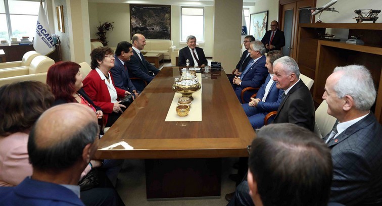 Başkan Karaosmanoğlu, ‘'Muhtarlarımız, elimiz, gözümüz ve kulağımızdır''