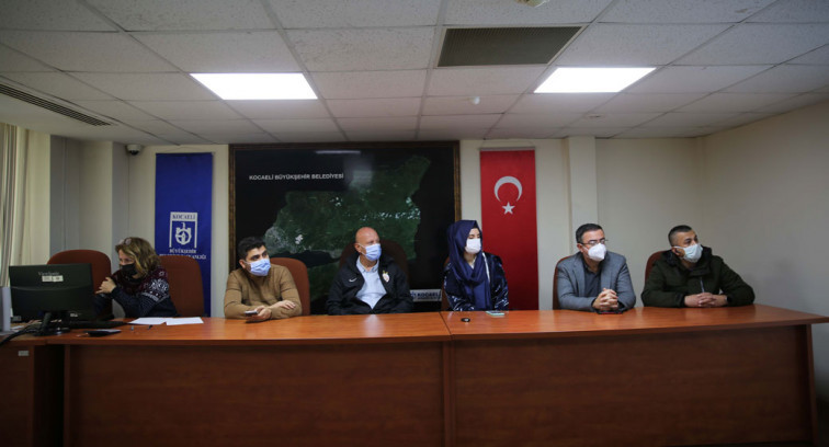 Sağlık kurumları ve çalışanlarına destekler veren Büyükşehir, Kocaeli Üniversitesi Yoğun Bakım Servisi'ne Tıbbi Cihaz almak için ihale gerçekleştirdi
