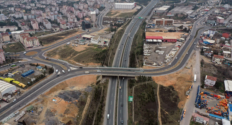 Büyükşehir, Turgut Özal'daki trafik sorununa neşter vurdu