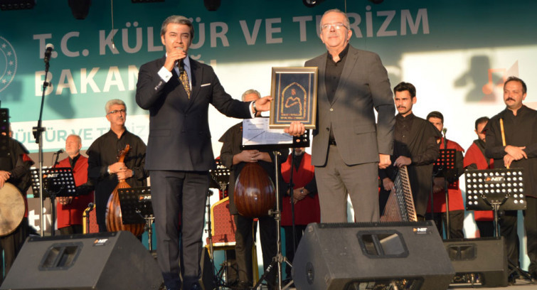 Büyükşehir TDM Korosu  Konya Festivali'nde göz doldurdu