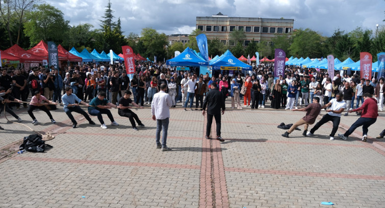 Büyükşehir'in KOÜ'deki ‘Gelin Tanış Olalım' etkinliği başladı