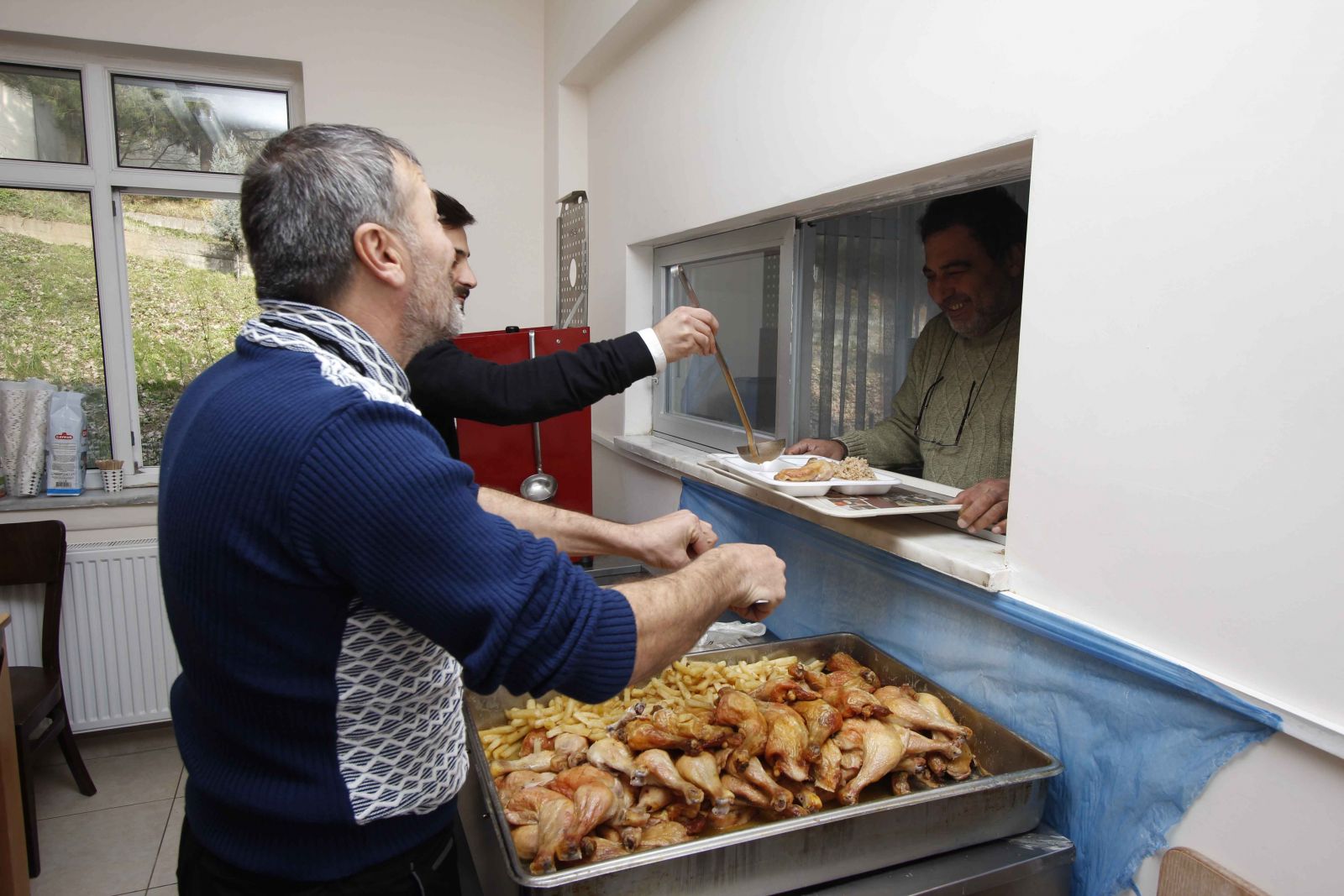 barinma merkezi kis aylarinda kimsesizlerin evi oluyor